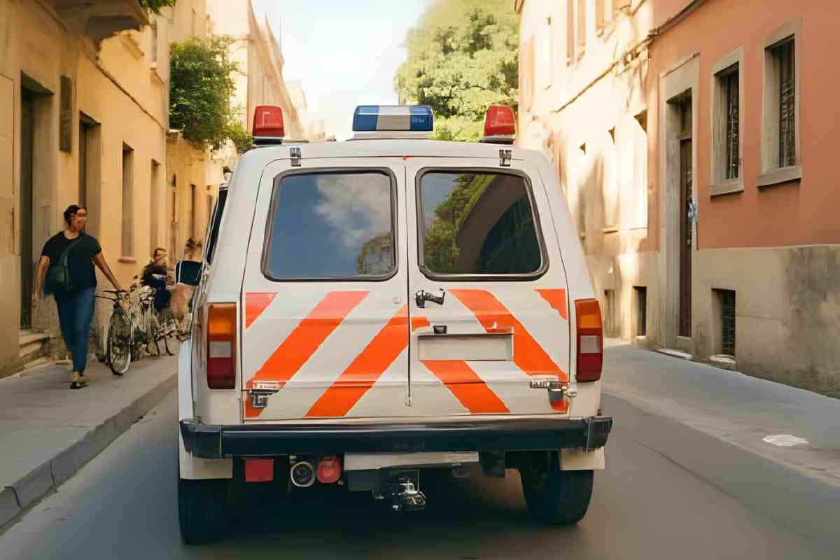 ambulanza in strada